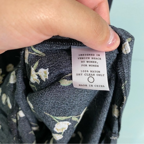 Flynn‎ Skye NWOT Elsie Midi Dress Floral Dark Tulip Sz XS - Picture 5 of 7